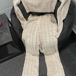 I’m a small business owner and I’m trying to sell my products on poshmark